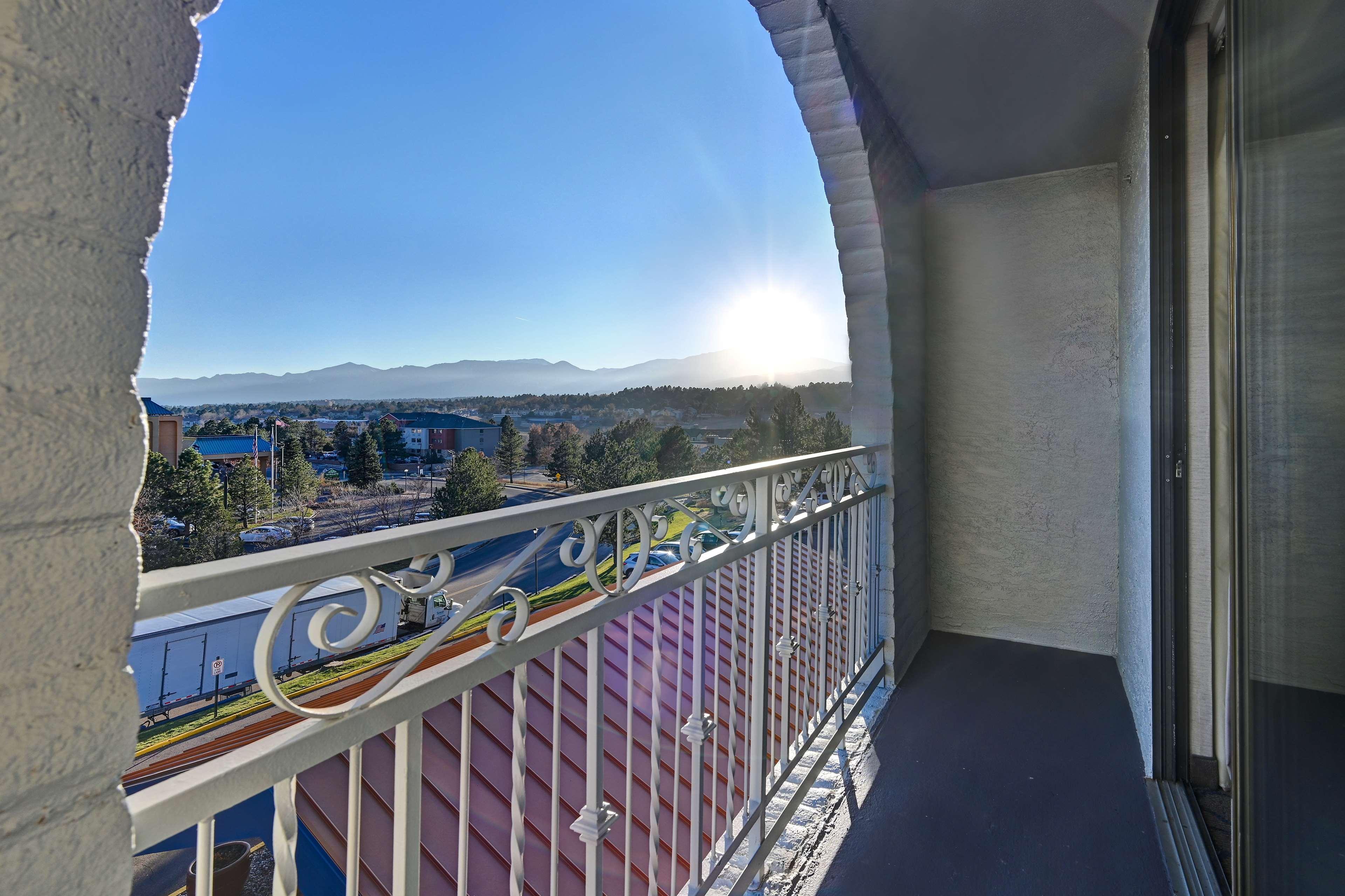 เอมบาสซีสวีทโฮเต็ล โคโลราโด สปริงส์ Hotel โคโลราโดสปริงส์ ภายนอก รูปภาพ